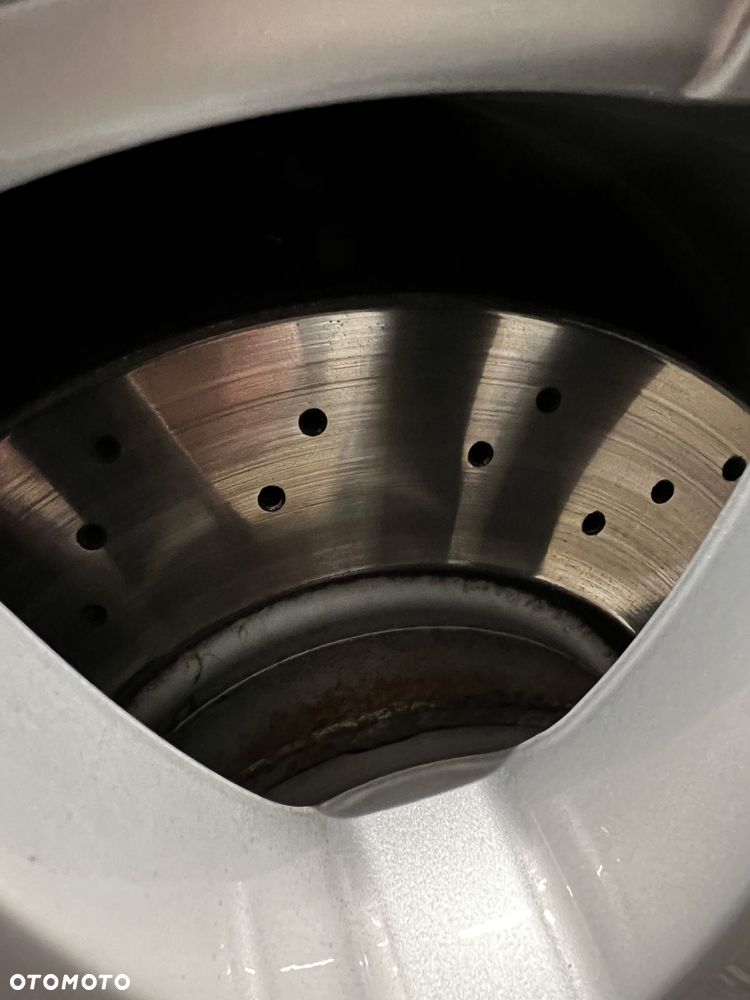 Mercedes-Benz Klasa E 250 CDI DPF BlueEFFICIENCY Automatik Avantgarde - 17