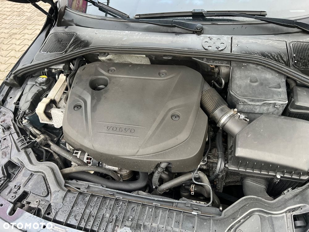 Volvo V60 D3 Momentum Core - 12