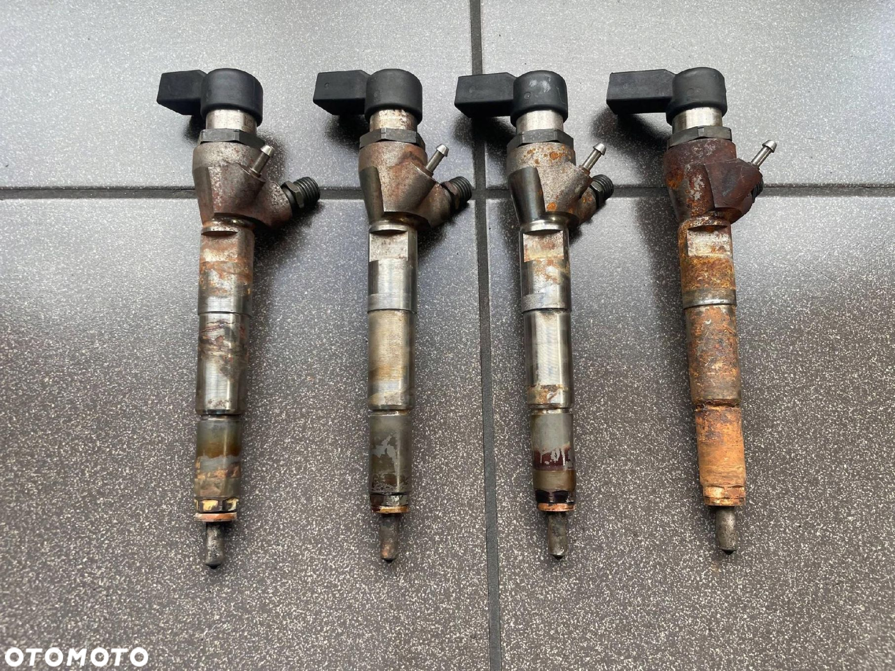 WTRYSKIWACZ 1.5 DCI RENAULT NISSAN DACIA H8200704191 8200903034 - 2