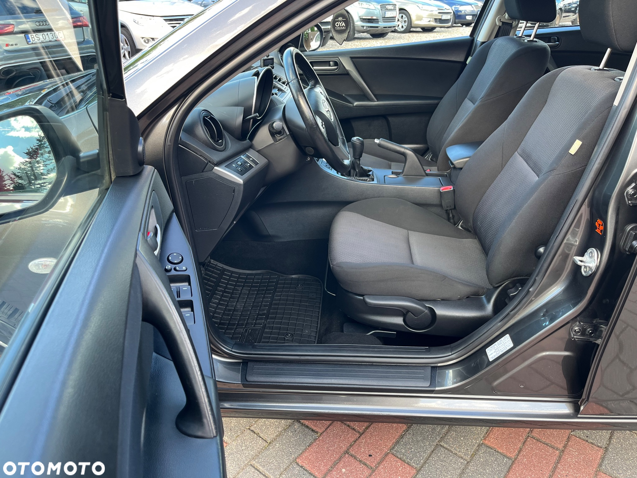 Mazda 3 1.6 Sport Active - 21
