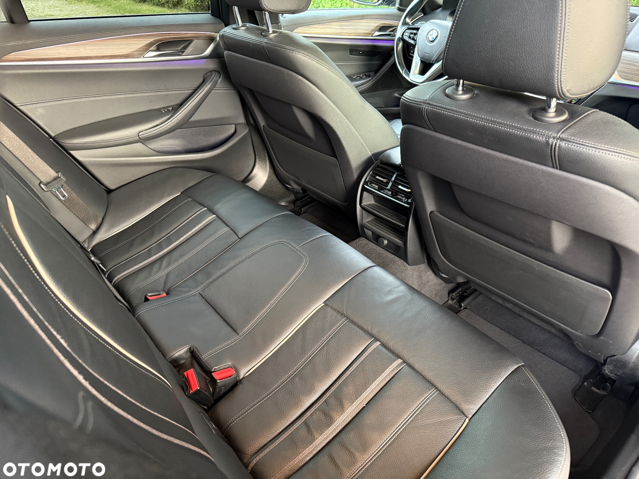 BMW Seria 5 520d Touring Luxury Line - 13