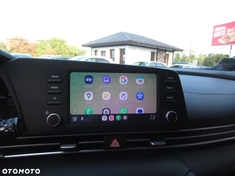 Hyundai Elantra 1.6 Smart CVT - 25