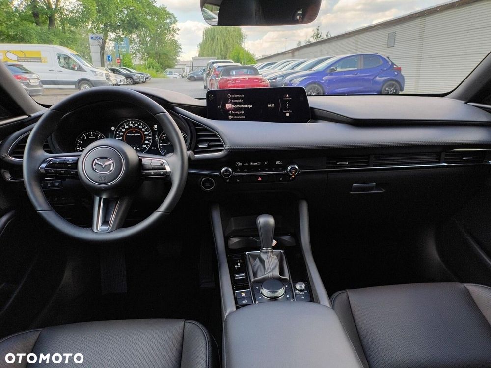 Mazda 3 2.0 mHEV AWD Takumi - 11