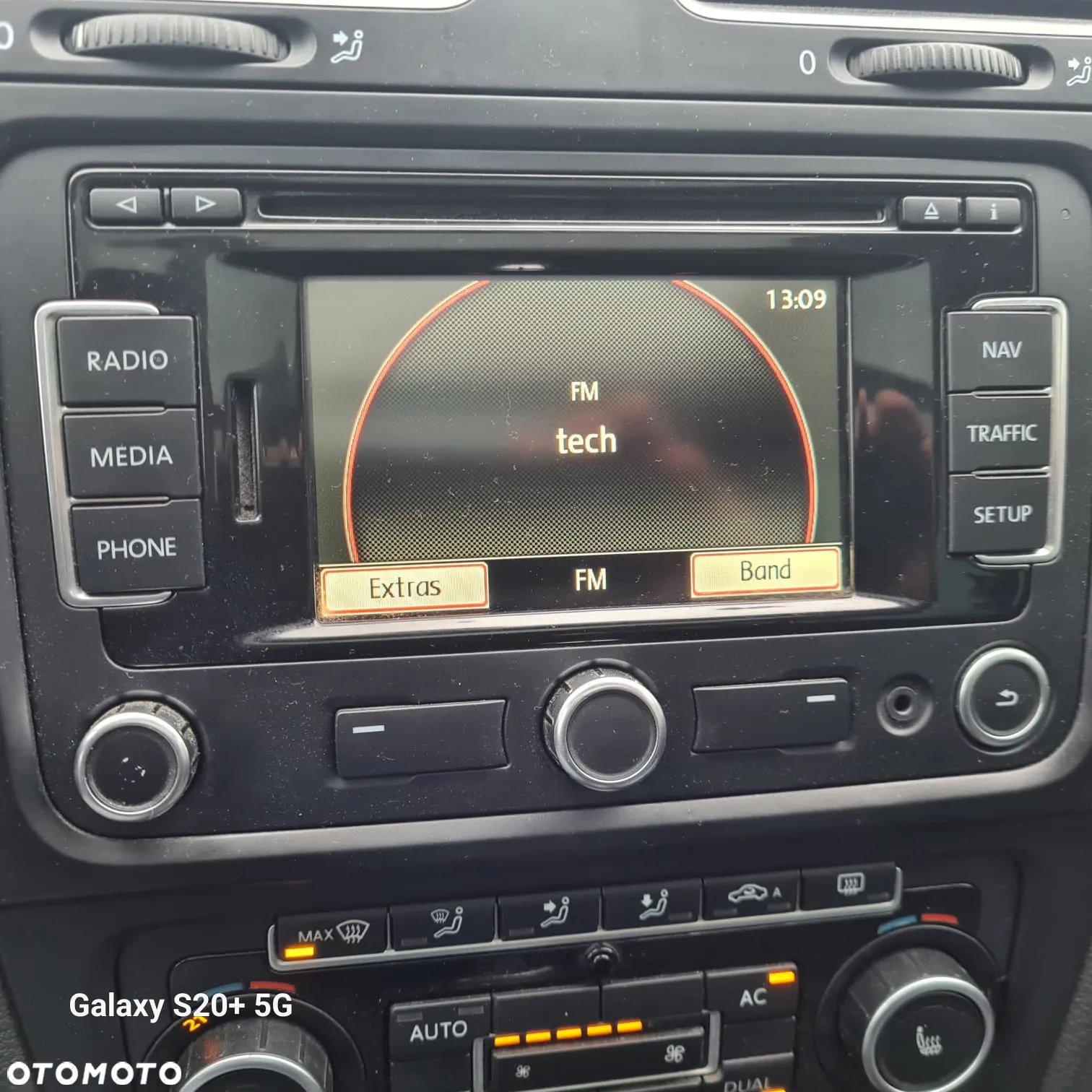 Volkswagen Golf 1.6 TDI DPF BlueMotion Technology MATCH - 33