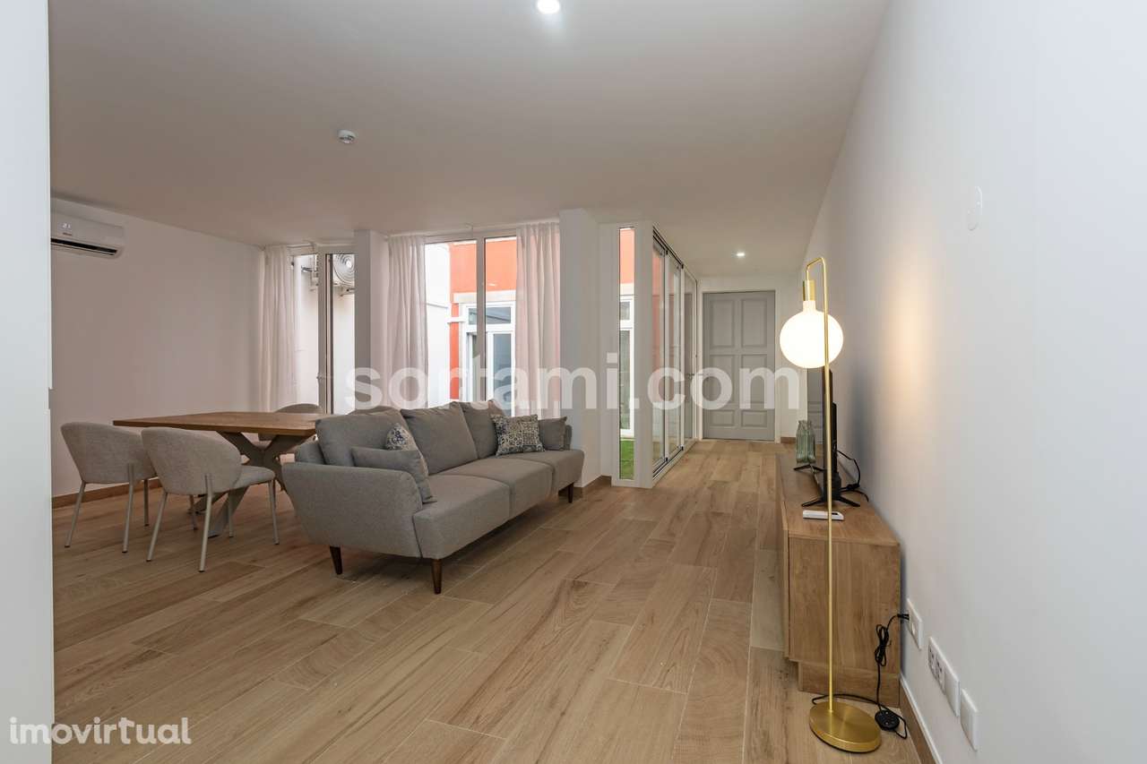 Apartamento T0+2 Venda em Cedofeita, Santo Ildefonso, Sé, Miragaia, Sã - Grande imagem: 2/26