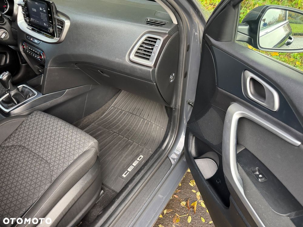 Kia Ceed 1.4 T-GDI M - 19