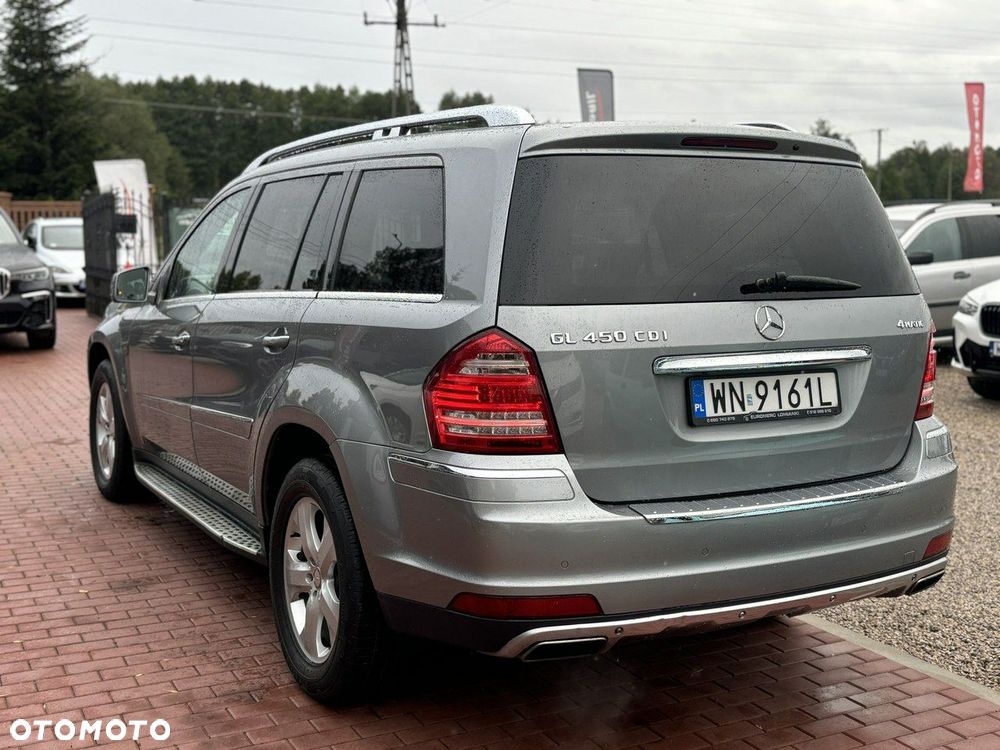 Mercedes-Benz GL - 10