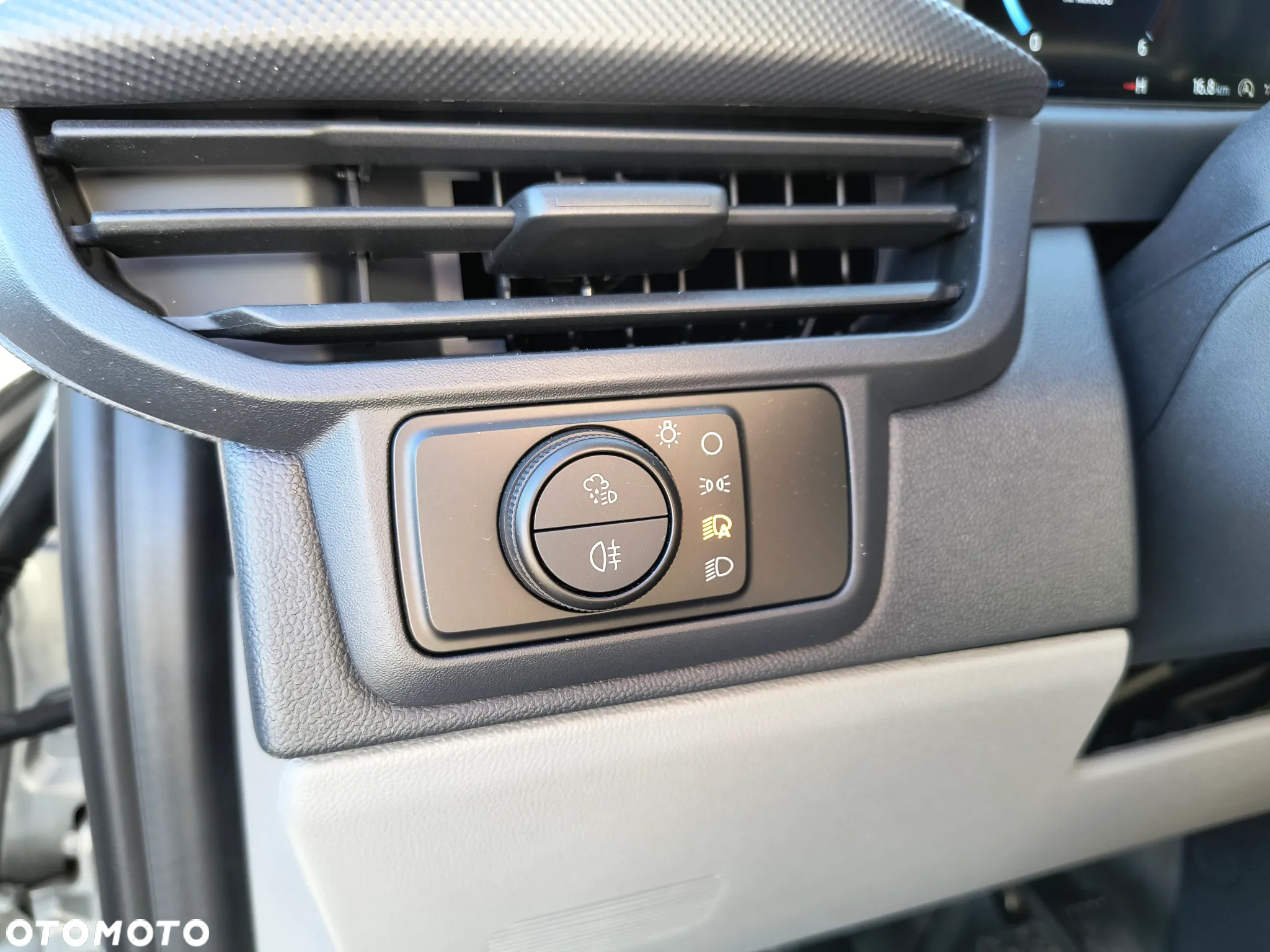 Ford Transit Custom Kombi 2.0 EcoBlue 320 L2H1 Trend M1 - 17