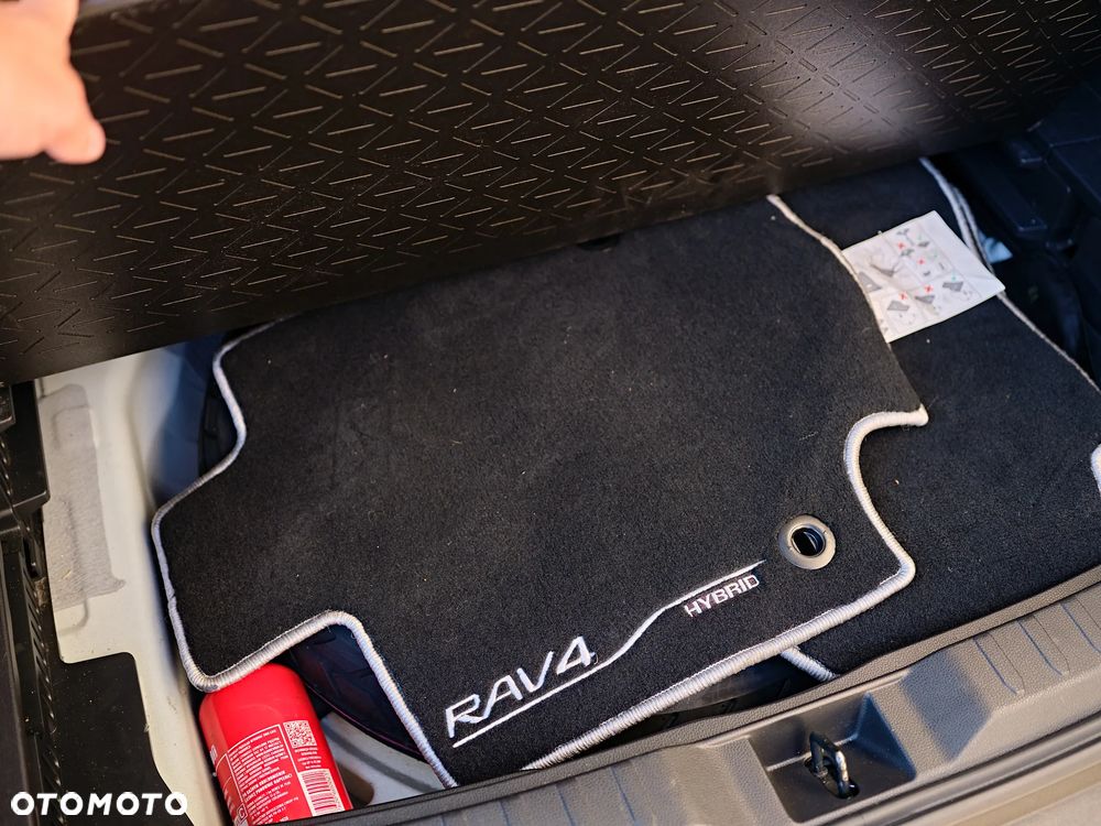 Toyota RAV4 - 27