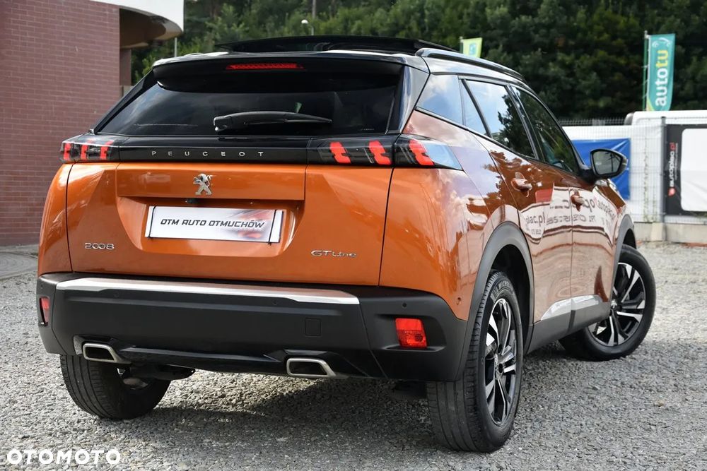 Peugeot 2008 1.2 PureTech GT Line S&S - 6