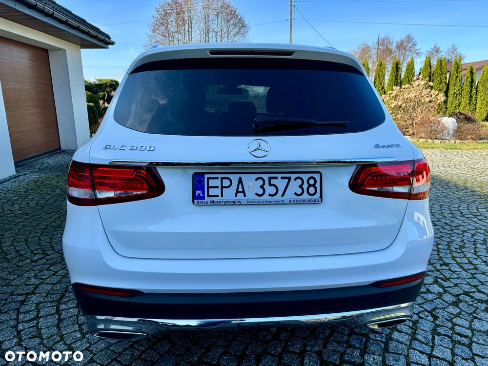 Mercedes-Benz GLC 300 4Matic 9G-TRONIC - 8