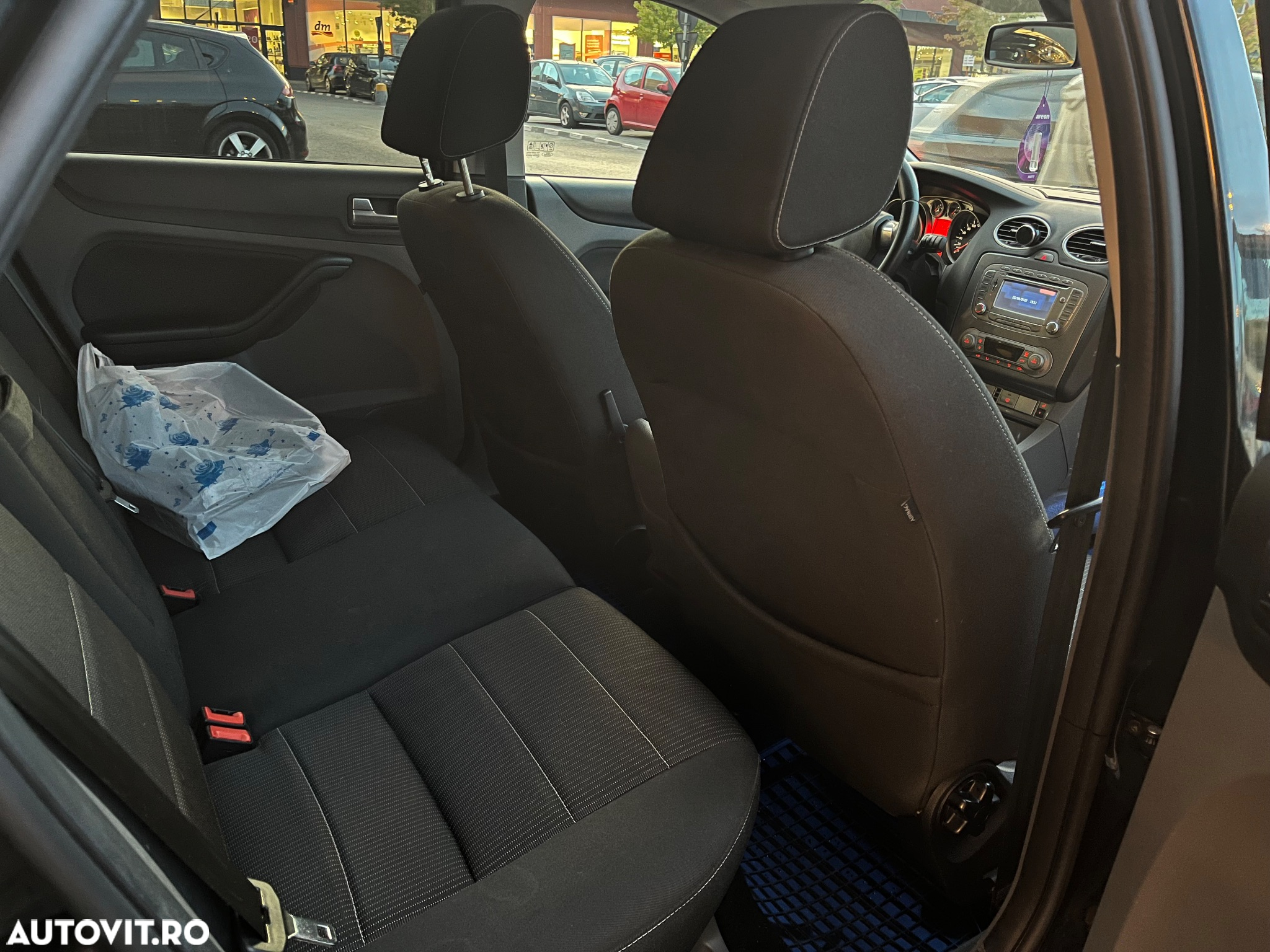 Ford Focus - 8
