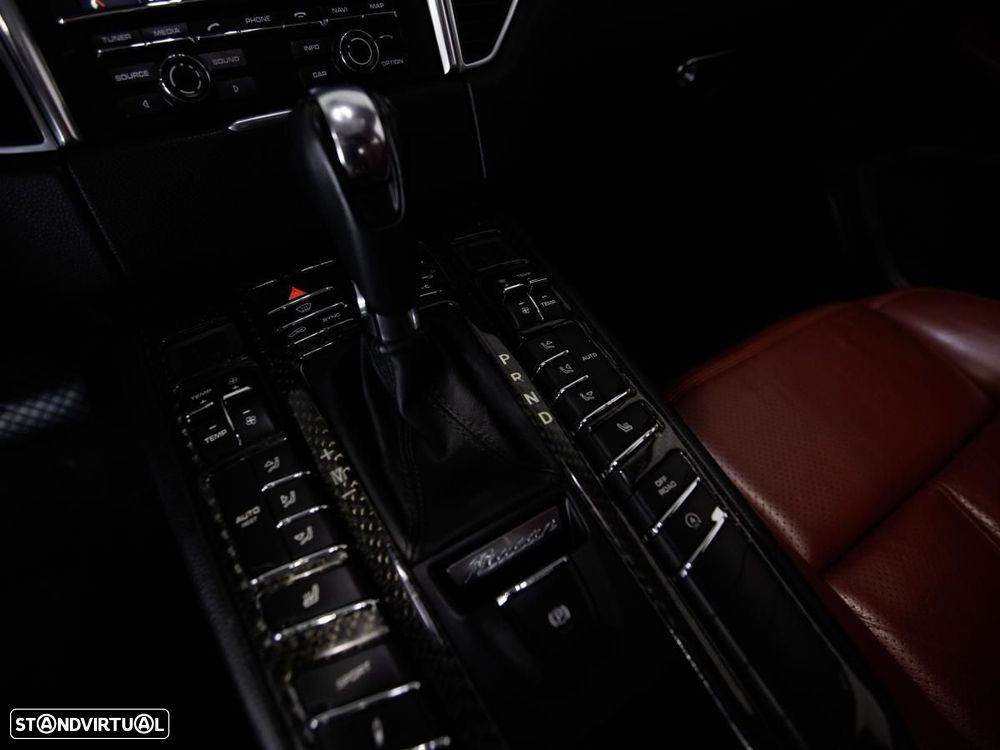 Porsche Macan S - 28