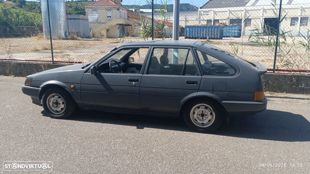 Toyota Corolla Hatchback 1.3 12v - 3