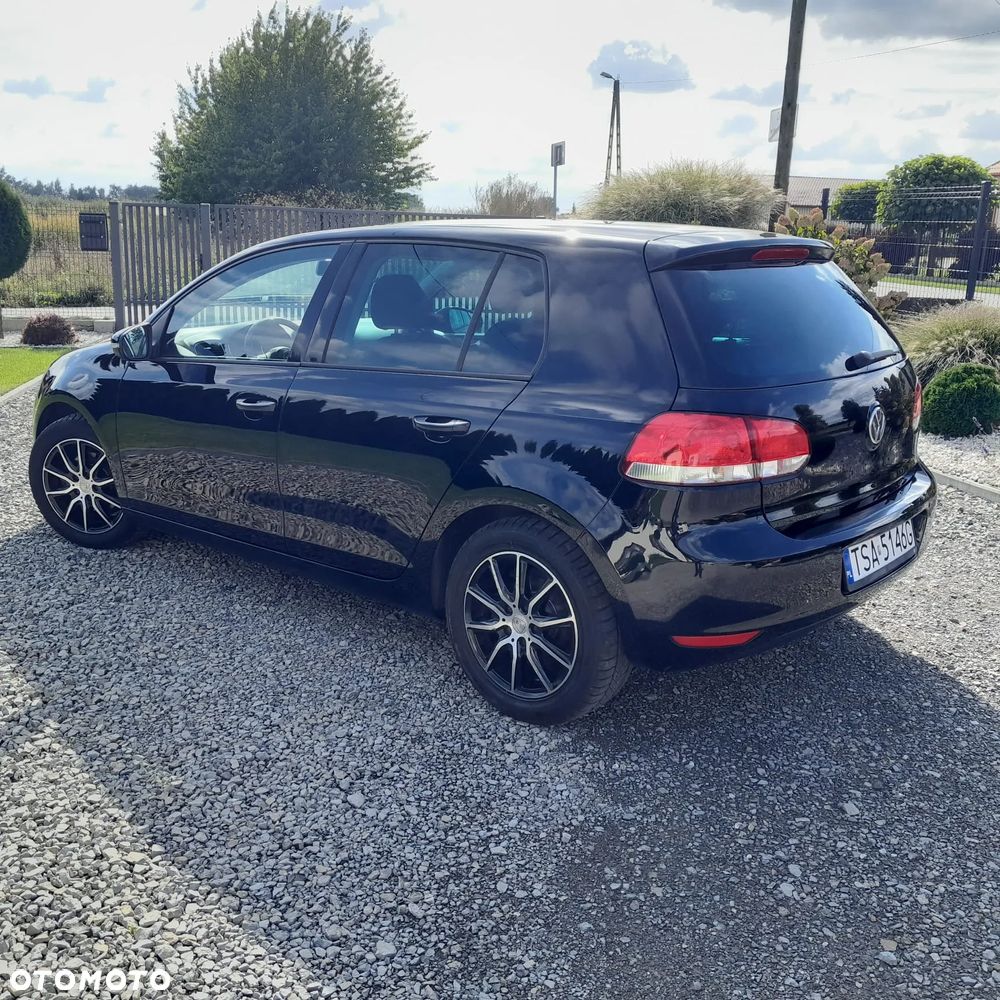 Volkswagen Golf - 2