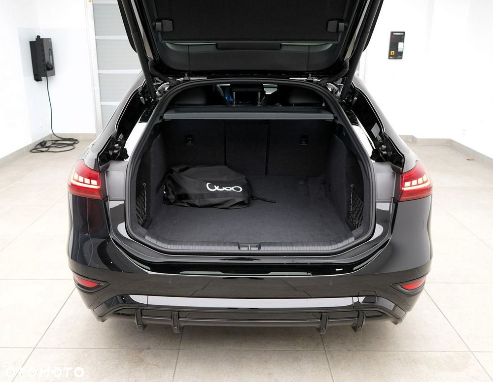 Audi e-tron Sportback - 13