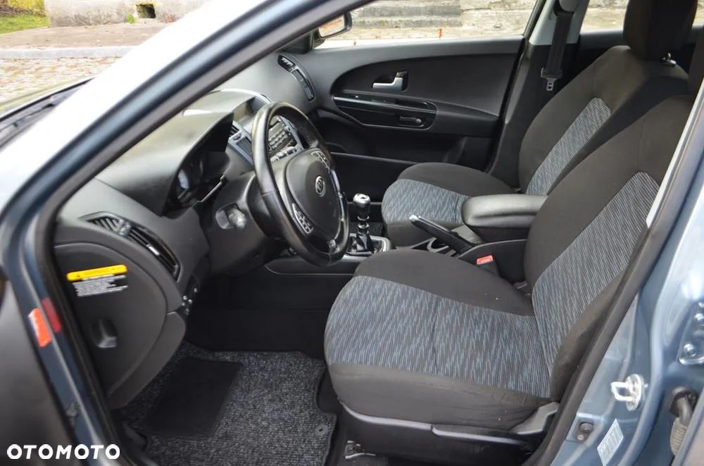Kia Ceed Cee'd 1.6 Comfort + - 18