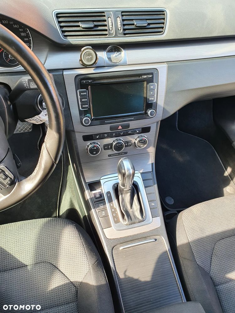 Volkswagen Passat 1.8 TSI DSG Comfortline - 14