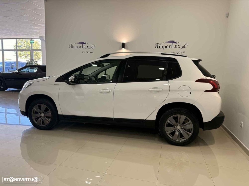 Peugeot 2008 1.2 PureTech Style - 6