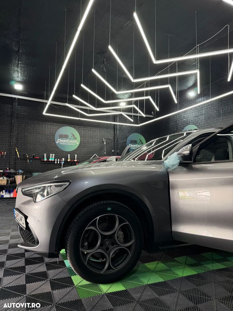 Alfa Romeo Stelvio - 2
