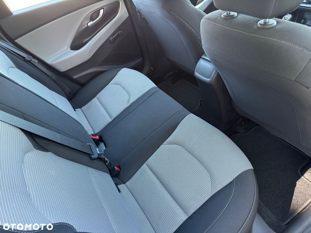 Hyundai i30 - 16