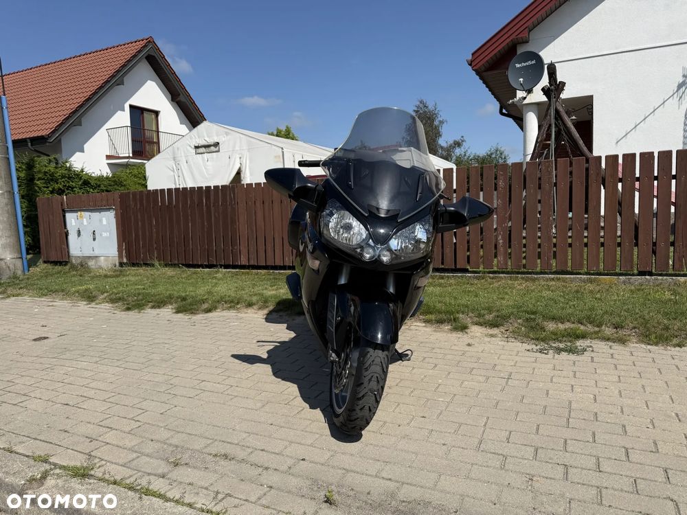 Kawasaki GTR - 16