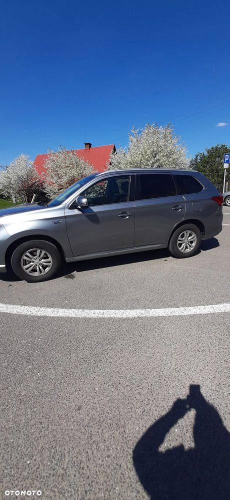 Mitsubishi Outlander 2.0 4WD Plus - 24