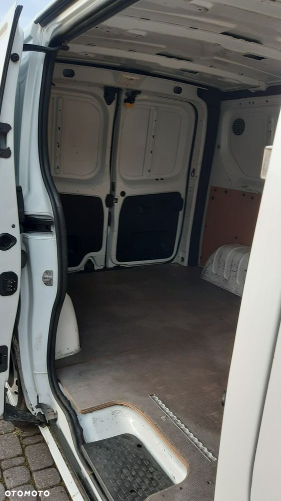 Renault Trafic - 9