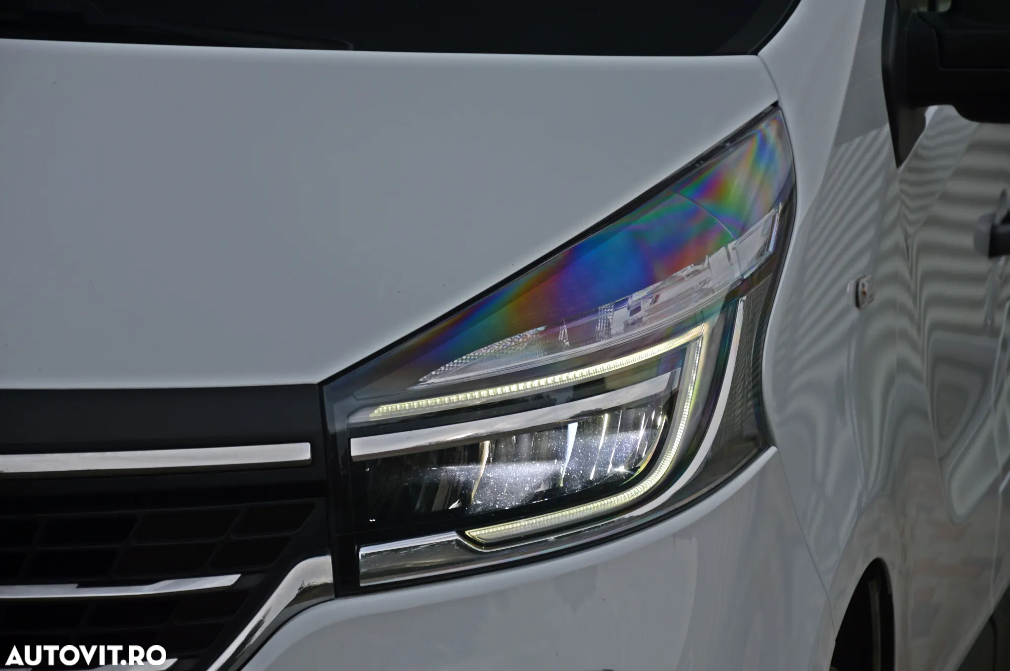 Renault Trafic - 19