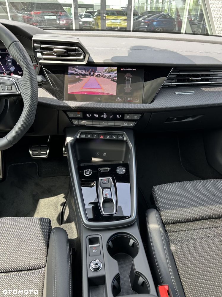 Audi A3 Sportback - 18