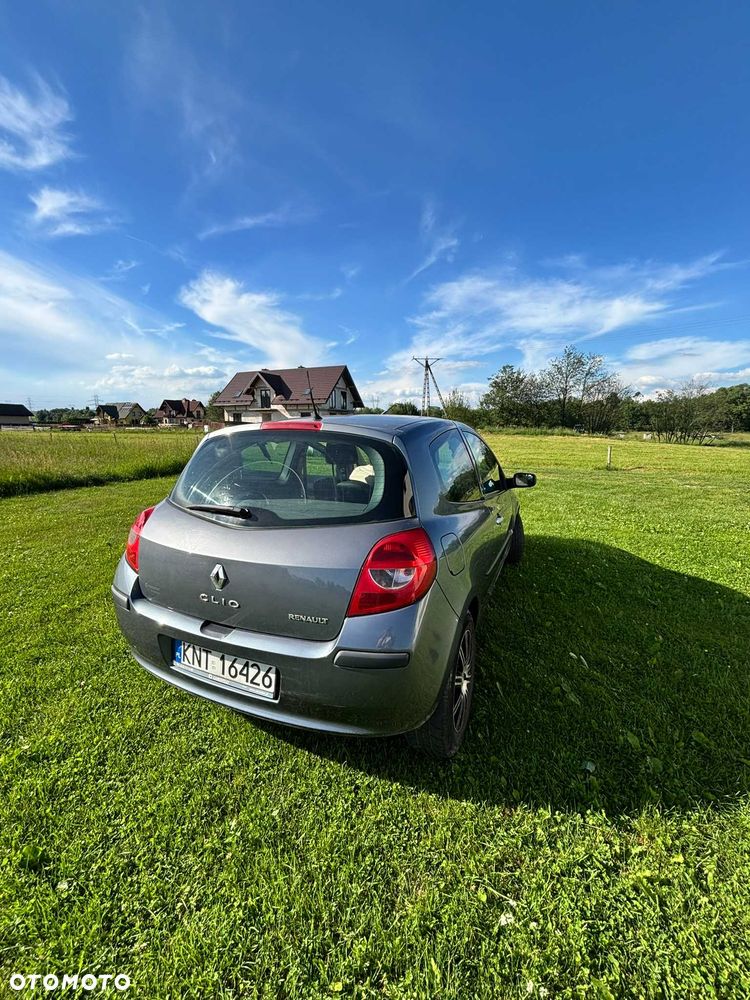 Renault Clio - 3
