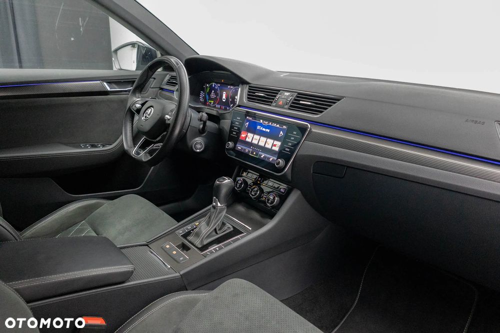 Skoda Superb 1.4 TSI Plug-In Hybrid Sportline DSG - 33