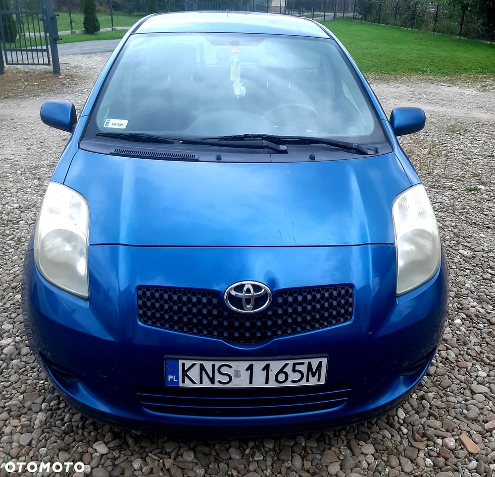 Toyota Yaris - 8