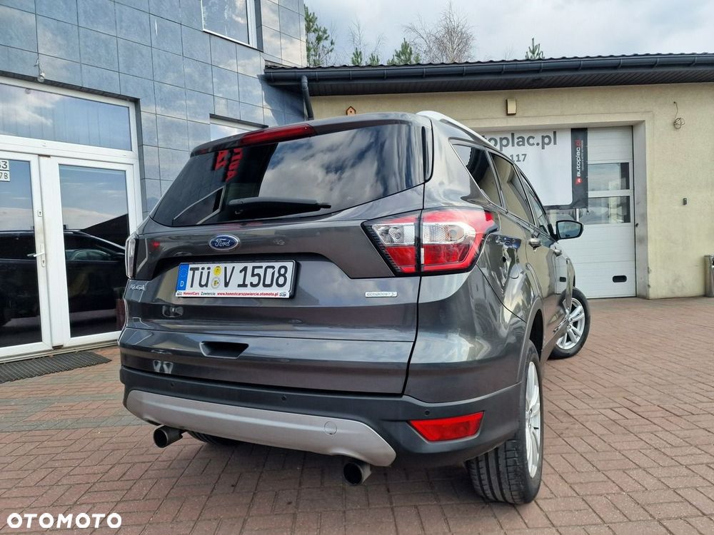 Ford Kuga 1.5 EcoBoost 2x4 Cool & Connect - 16