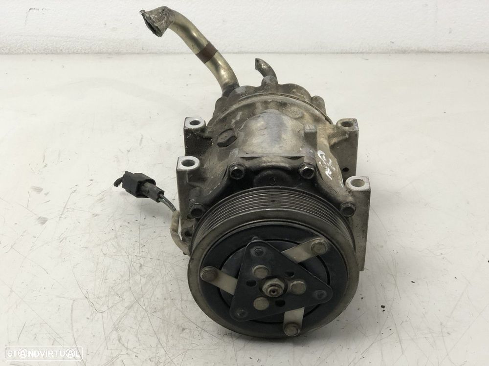 Compressor de ar condicionado Usado VOLVO C30 2.0 D | 10.06 - 12.12 REF. 3M5H-19... - 2