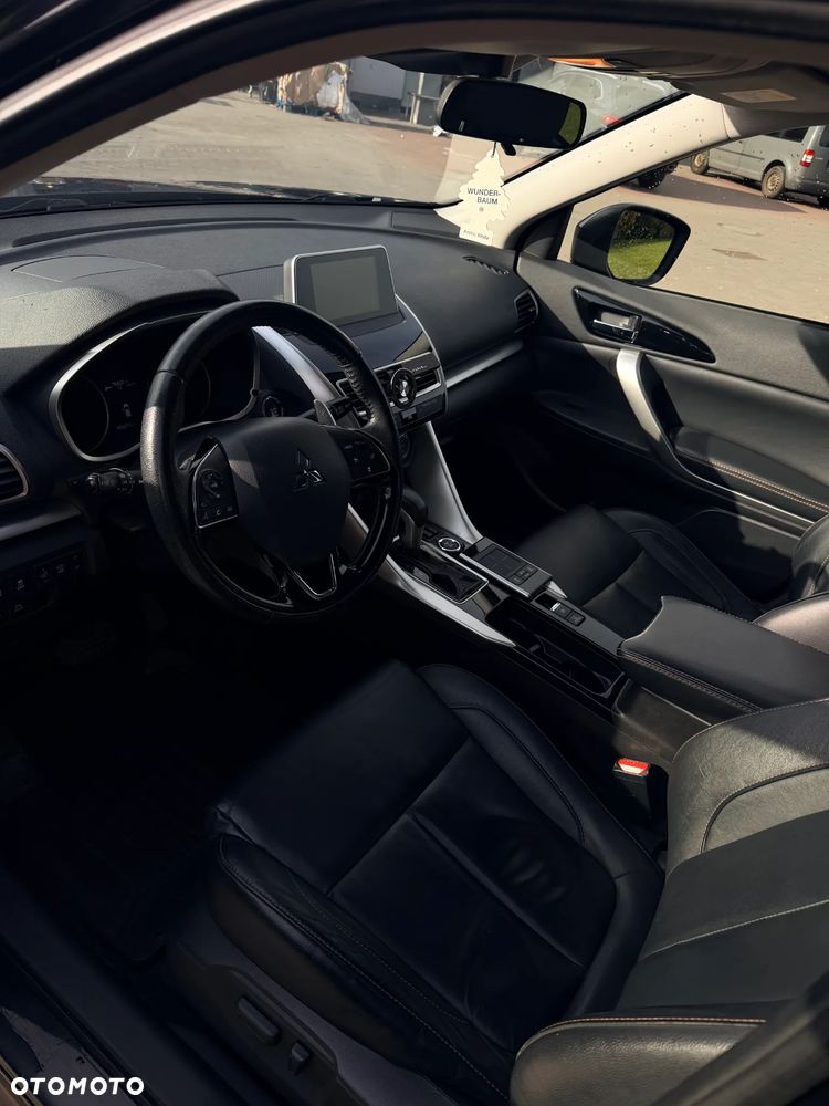 Mitsubishi Eclipse Cross - 8