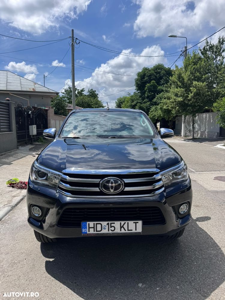 Toyota Hilux 4x4 Double Cab A/T Invincible - 31