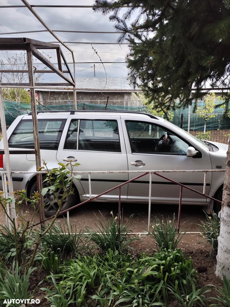 Volkswagen Golf 1.9TDI 4Motion Basis - 2