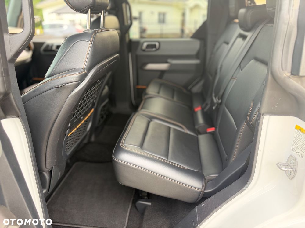 Ford Bronco - 22