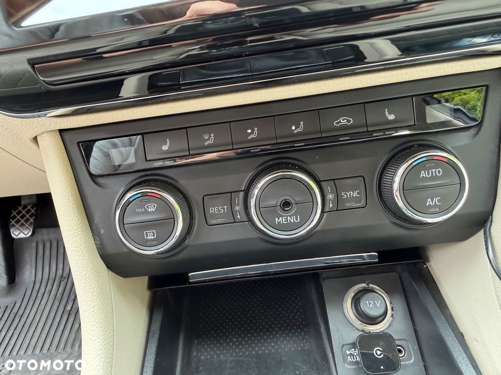 Skoda Superb 2.0 TDI Style - 24