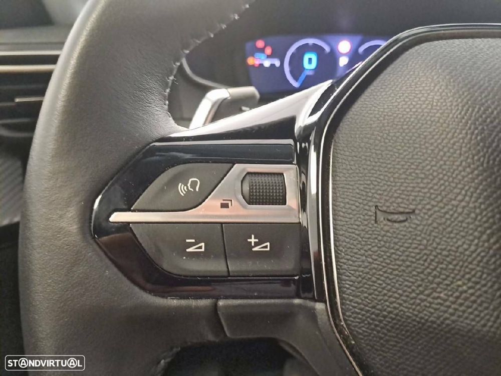 Peugeot 208 1.2 Hybrid Allure e-DCS6 - 16