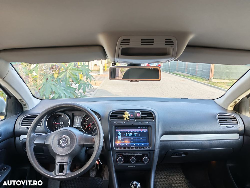 Volkswagen Golf 1.6 TDI DPF Trendline - 6