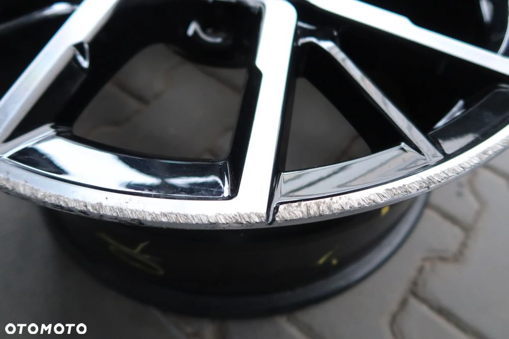 C503A Felga BMW G30 G31 8747234 8x19et30 - 4