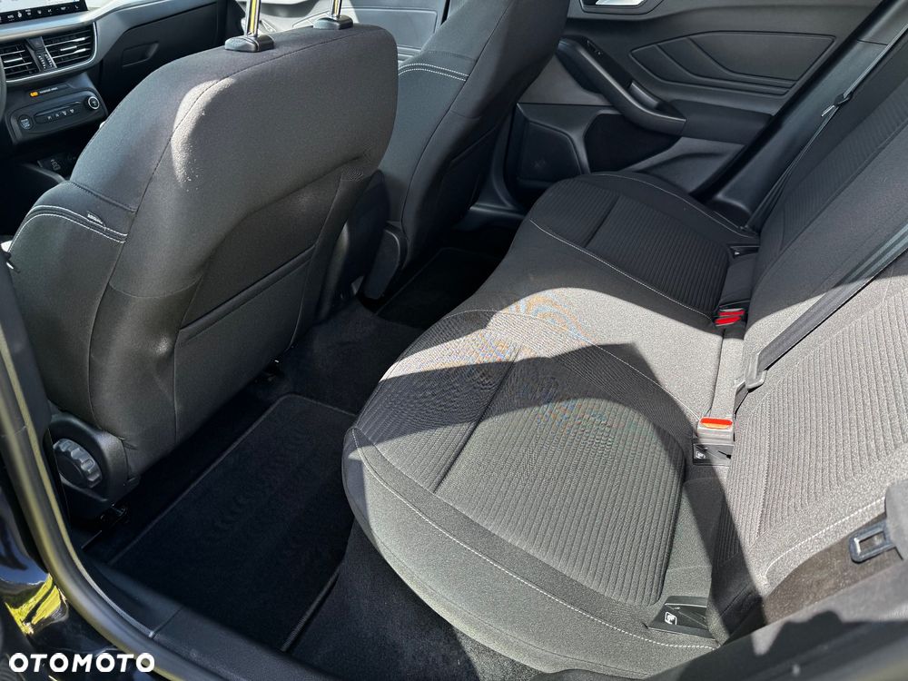 Ford Focus 1.0 EcoBoost STart-Stopp-System TITANIUM - 10