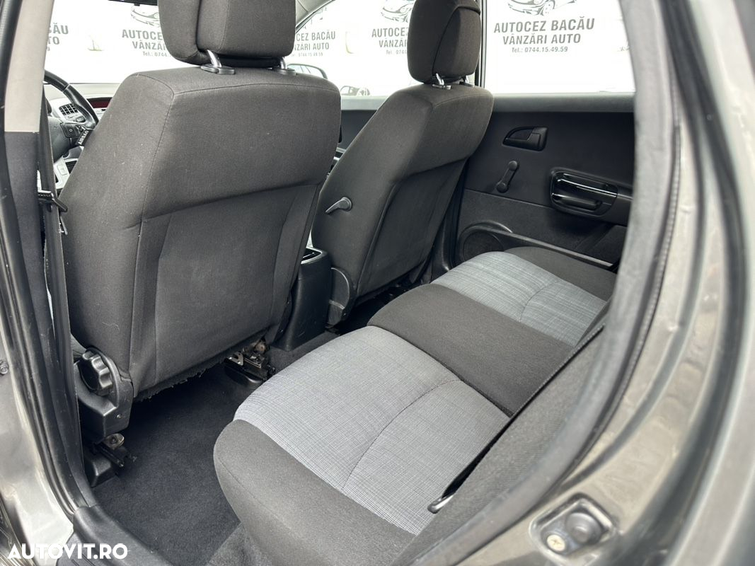Kia Ceed 1.4 CVVT SW Spirit - 16