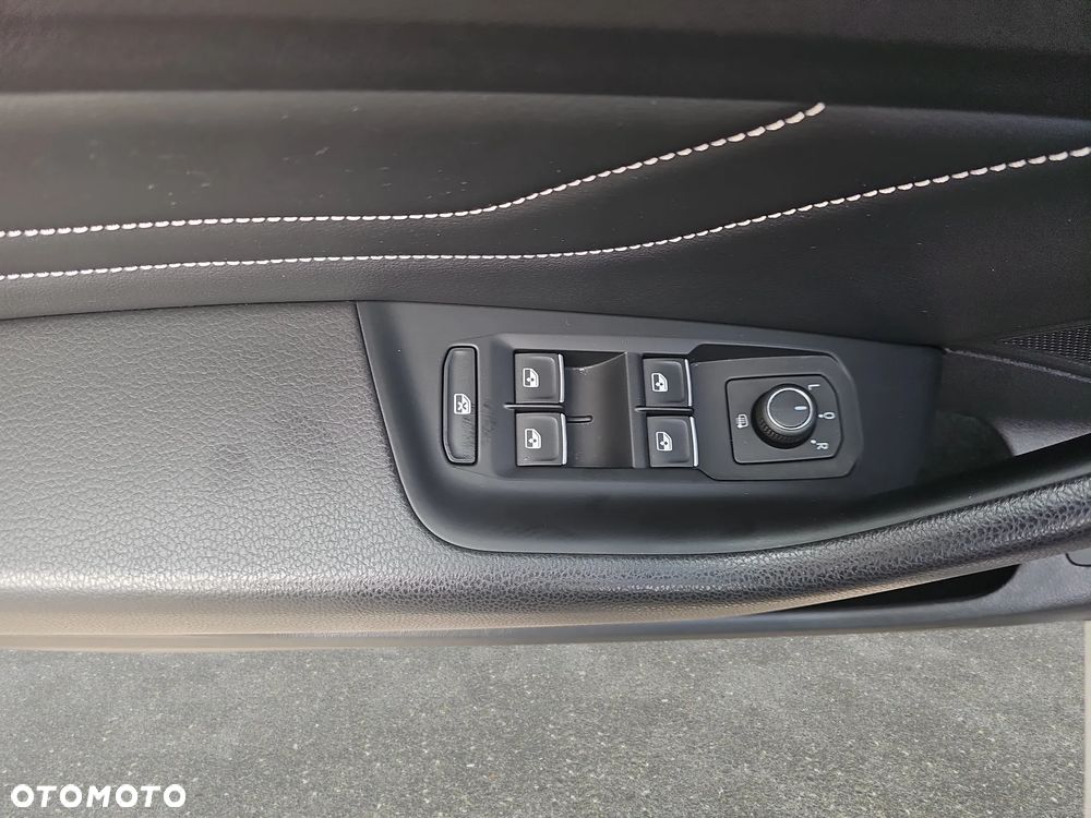Volkswagen Passat 2.0 TDI 4Mot Elegance DSG - 12