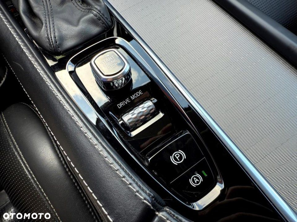 Volvo V90 Cross Country - 40