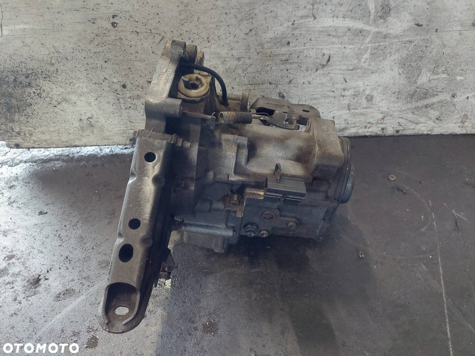SKRZYNIA BIEGÓW SEAT CORDOBA I FL 1.6 8V MANUAL 5 BIEGÓW DXN - 2