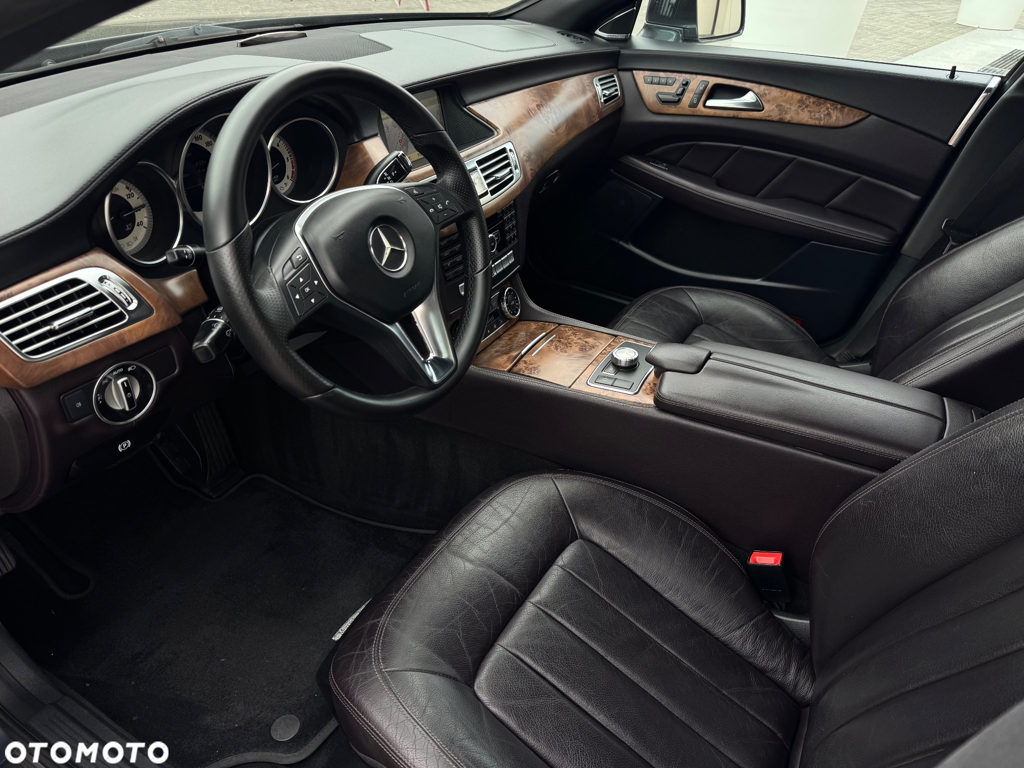 Mercedes-Benz CLS 350 CDI BlueEff - 24