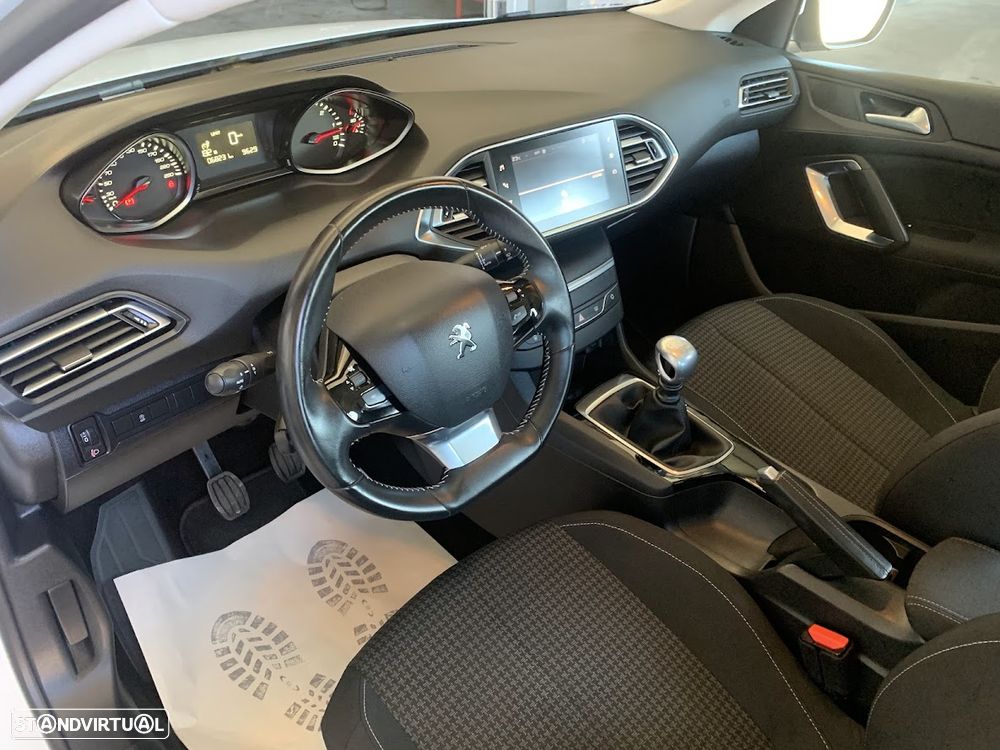 Peugeot 308 1.5 BlueHDi Business Line - 5